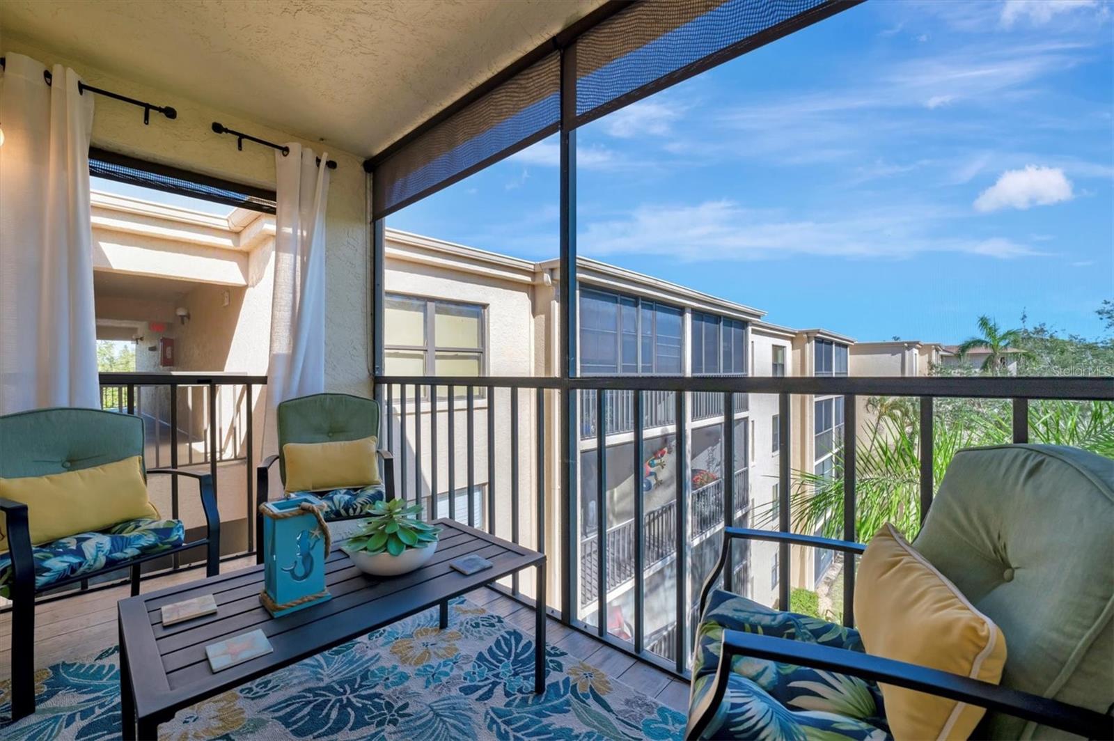 Image 23 of 33 For 625 30th Avenue W G408