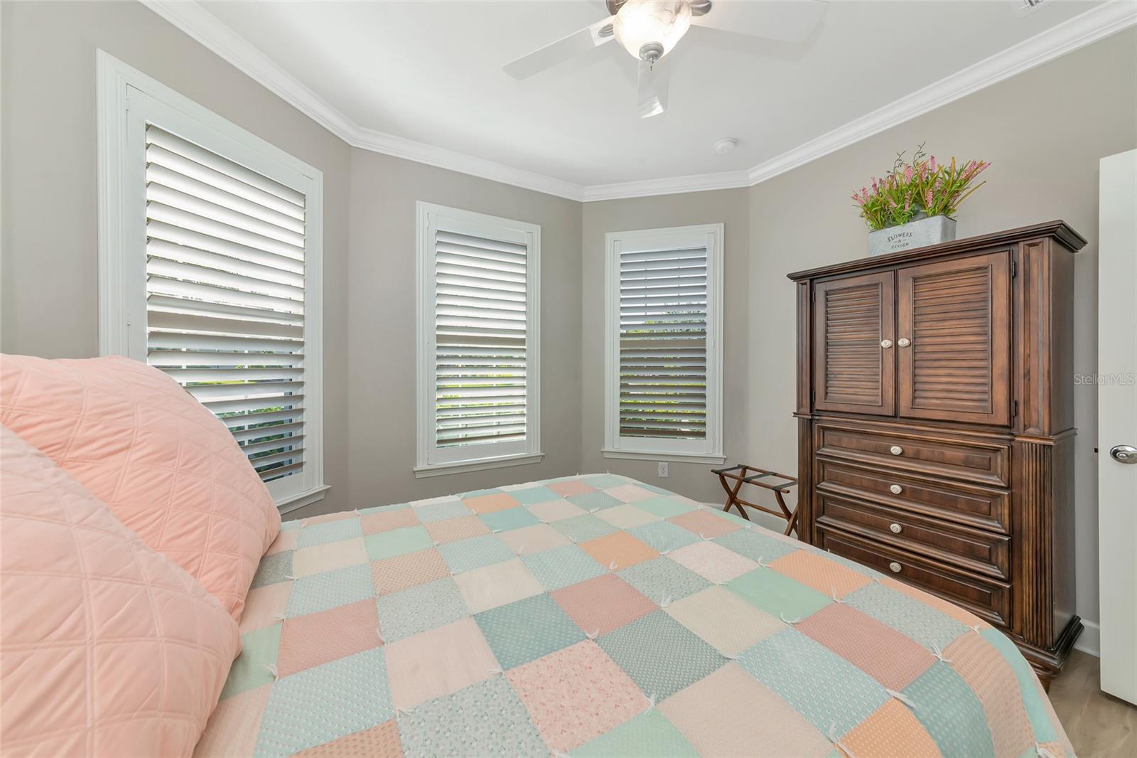 Image 40 of 85 For 12011 Seabrook Avenue