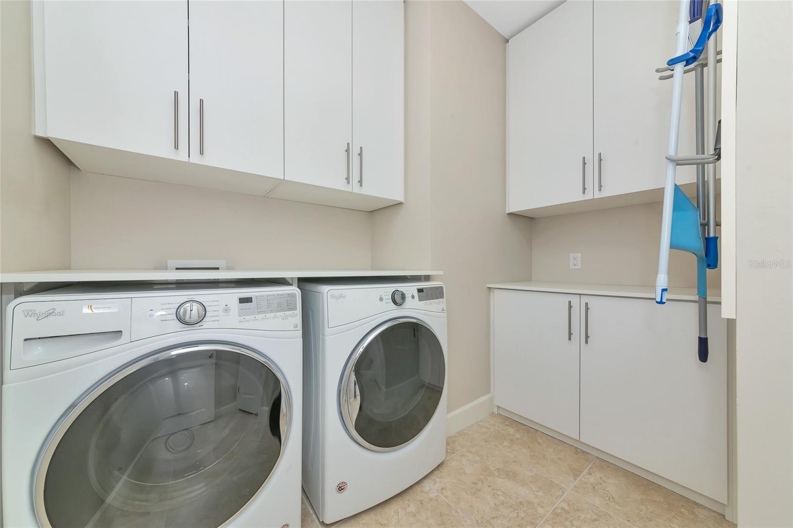 Image 43 of 85 For 12011 Seabrook Avenue