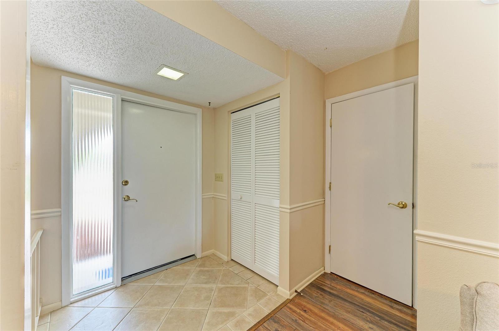 Image 10 of 42 For 6804 19th Avenue W