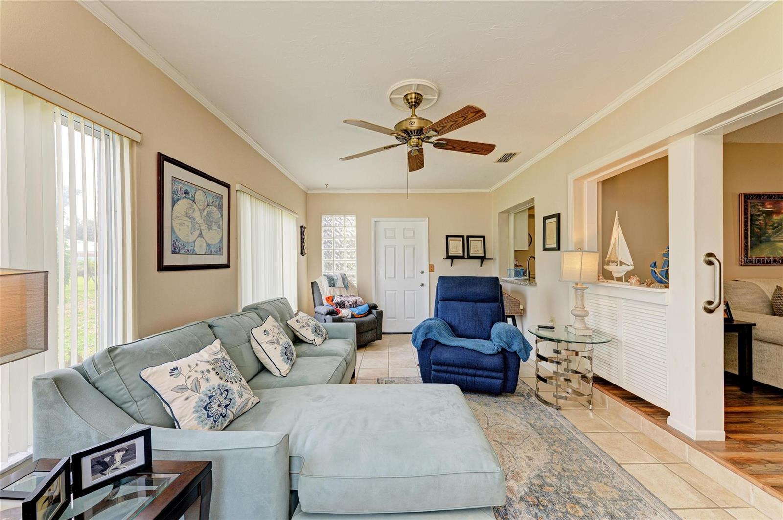 Image 17 of 42 For 6804 19th Avenue W