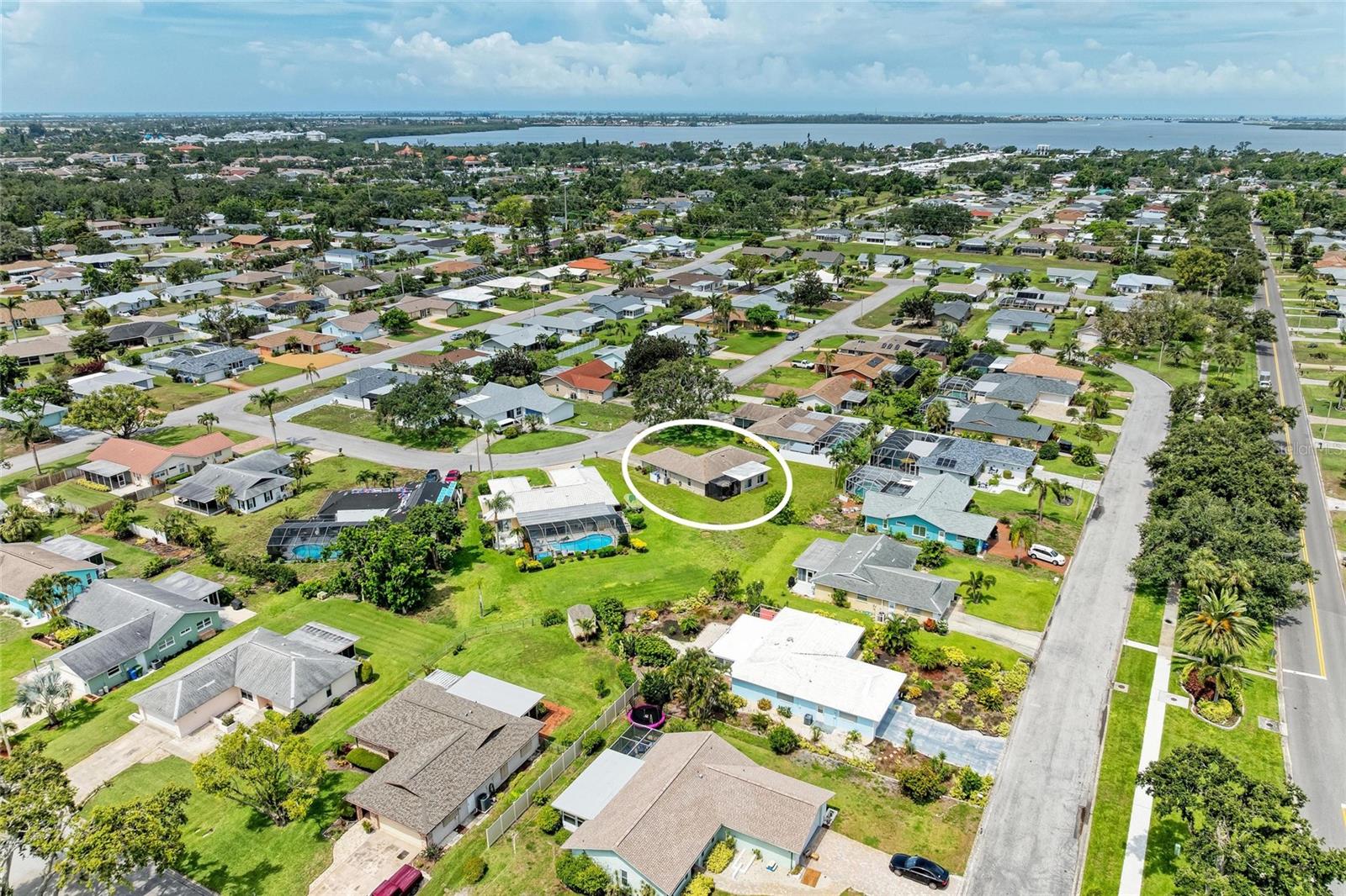 Image 3 of 42 For 6804 19th Avenue W