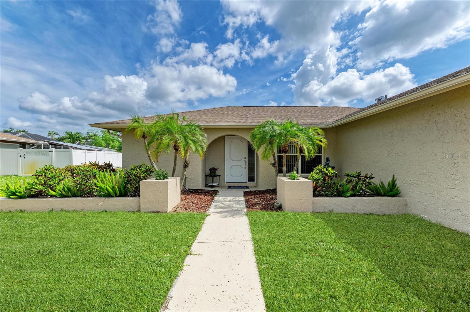 Image 6 of 42 For 6804 19th Avenue W