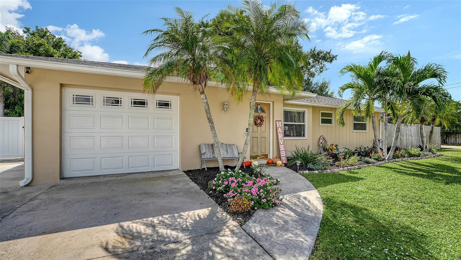Details for 4728 Brooksdale Drive, SARASOTA, FL 34232