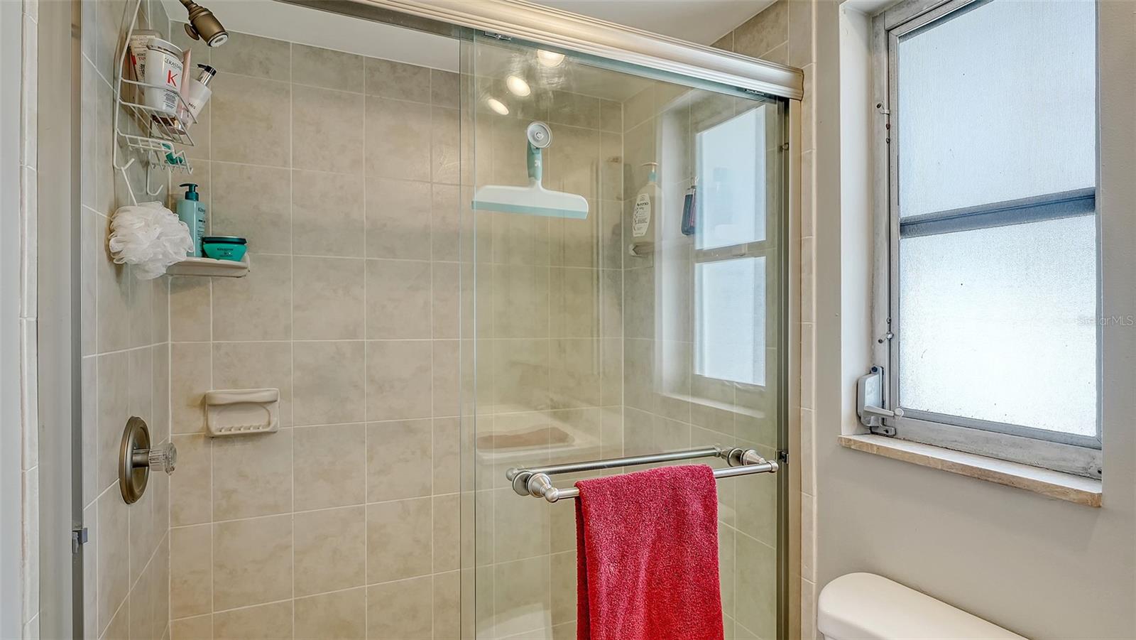 Image 19 of 33 For 4728 Brooksdale Drive