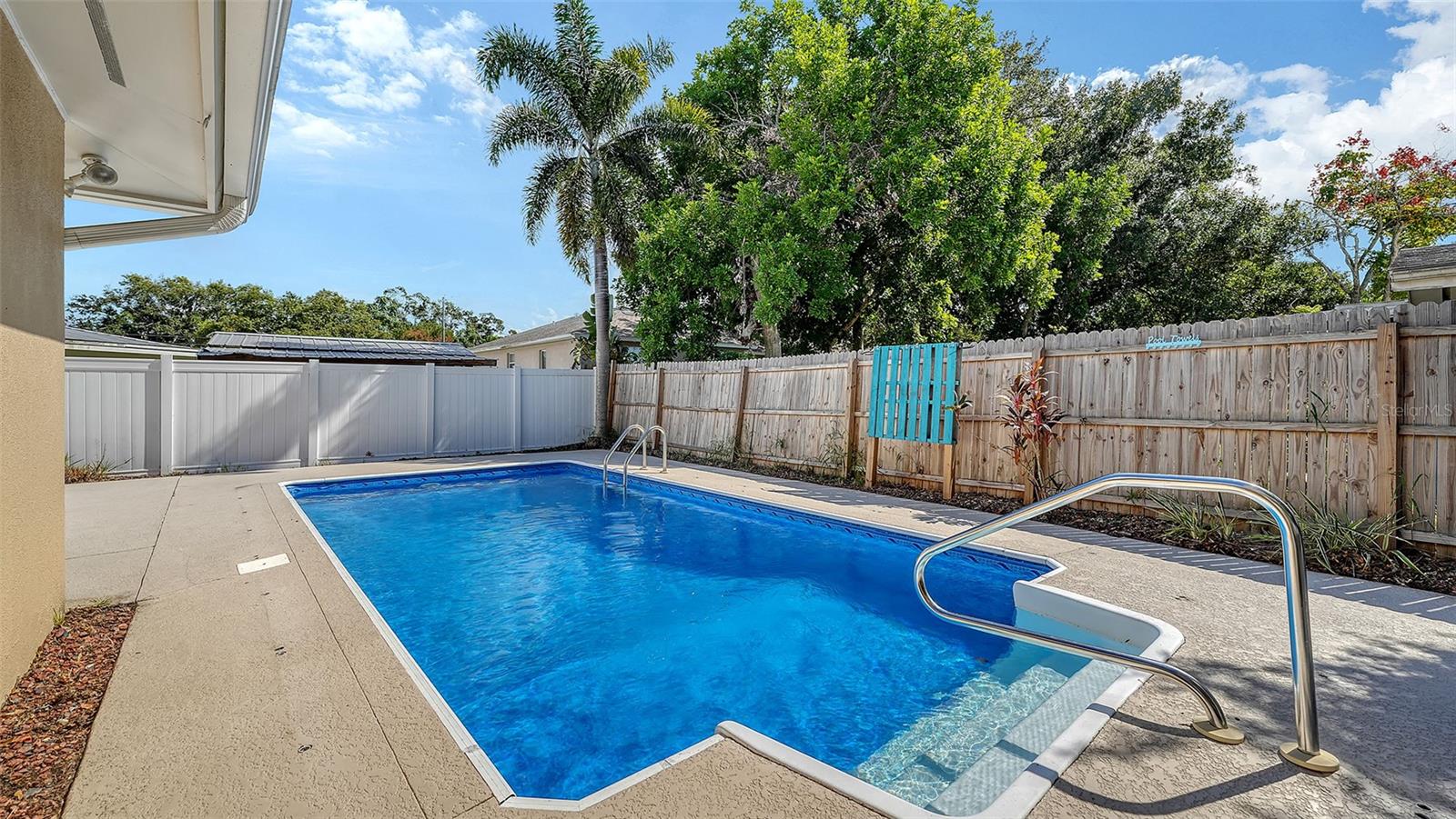 Image 27 of 33 For 4728 Brooksdale Drive