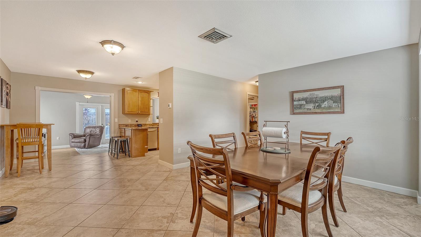 Image 5 of 33 For 4728 Brooksdale Drive