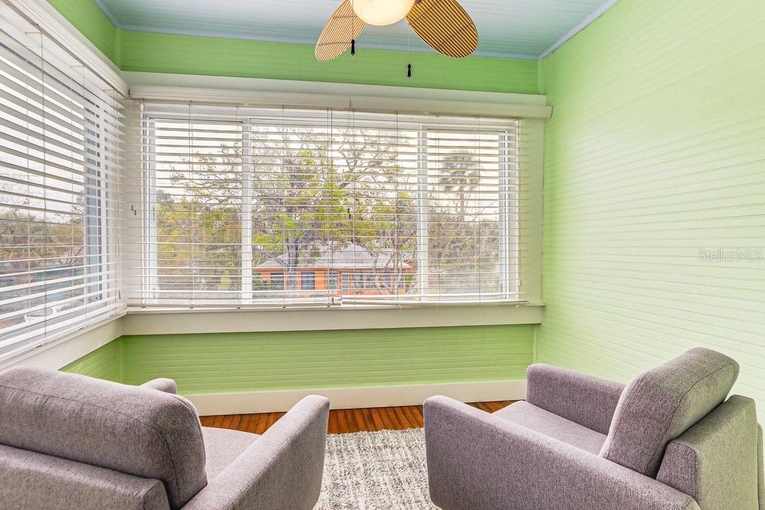 Image 34 of 84 For 1416 Rosslyn Drive