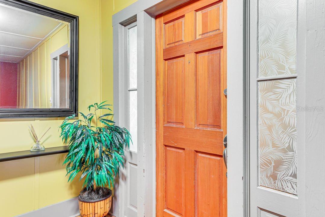 Image 48 of 84 For 1416 Rosslyn Drive