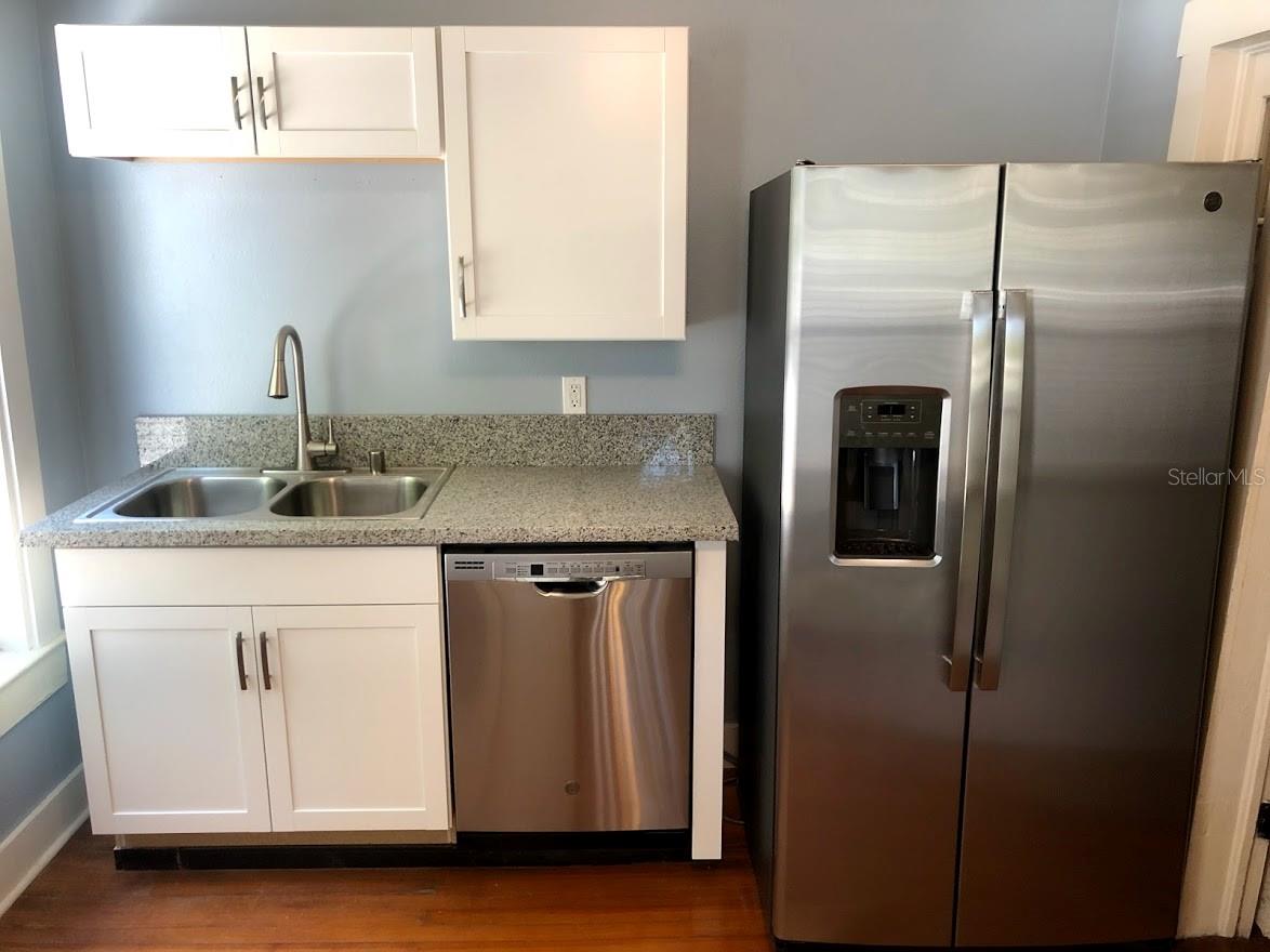 Image 73 of 84 For 1416 Rosslyn Drive