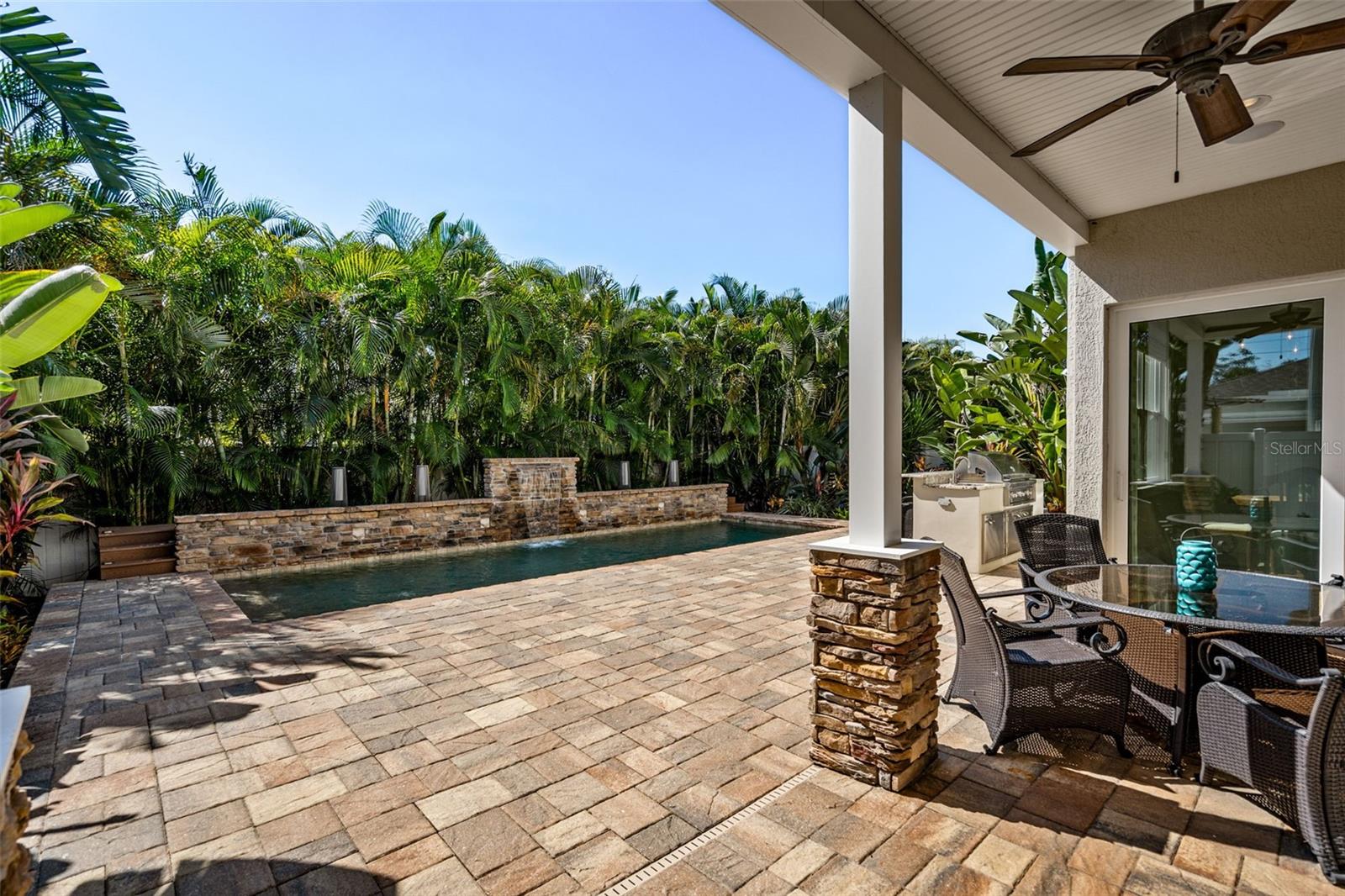 Image 16 of 51 For 3542 Bimini Street