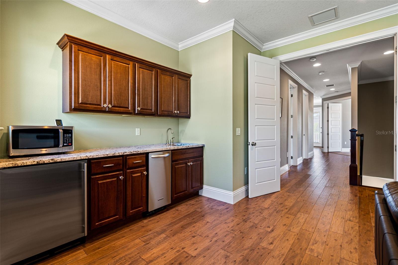 Image 24 of 51 For 3542 Bimini Street