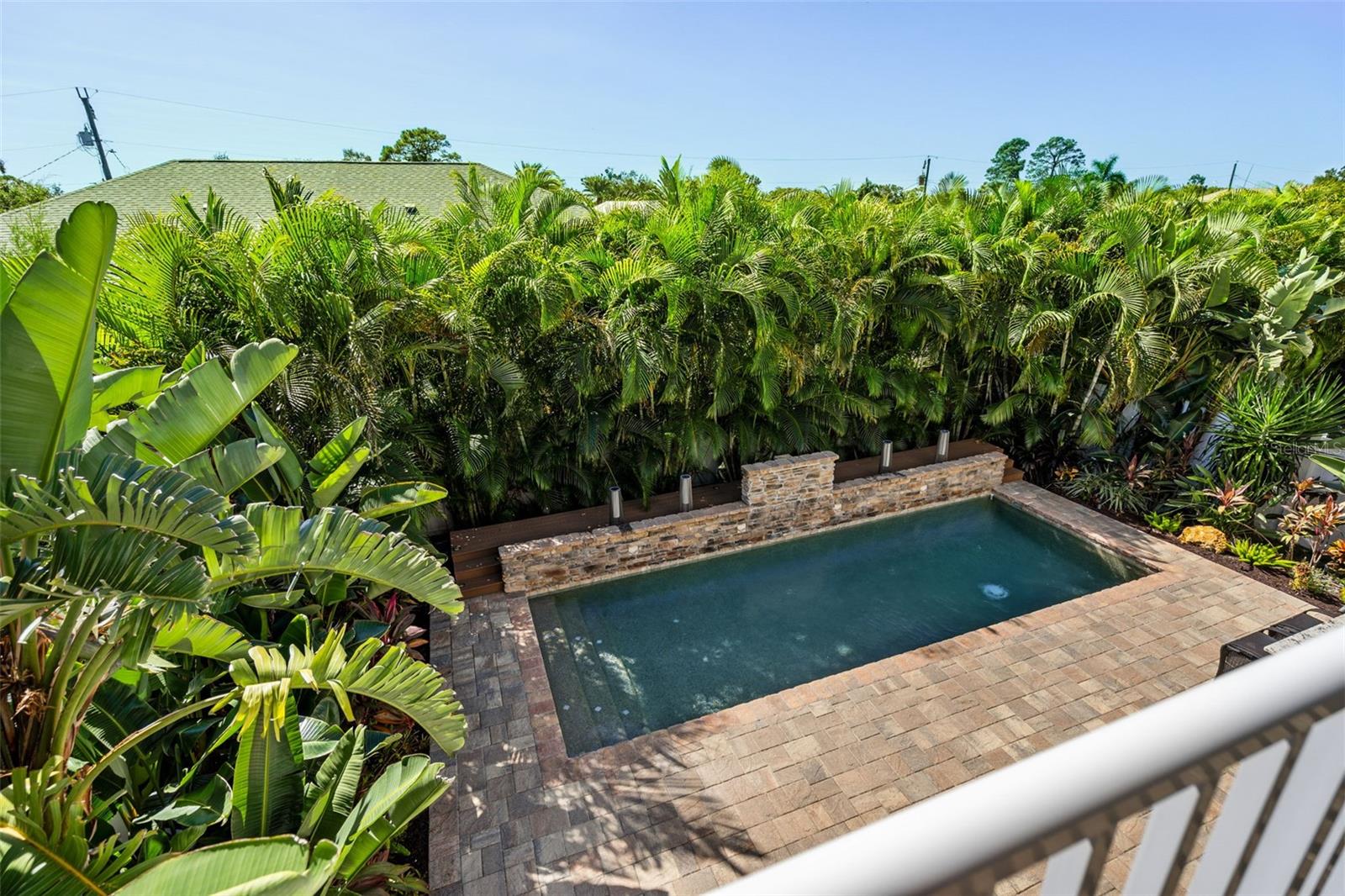 Image 35 of 51 For 3542 Bimini Street