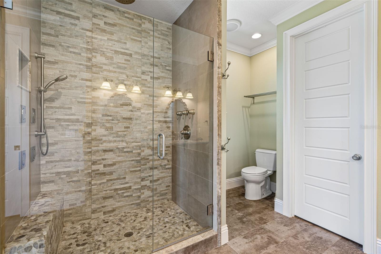 Image 38 of 51 For 3542 Bimini Street