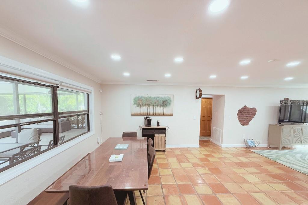 Image 22 of 48 For 4735 Riverwood Circle