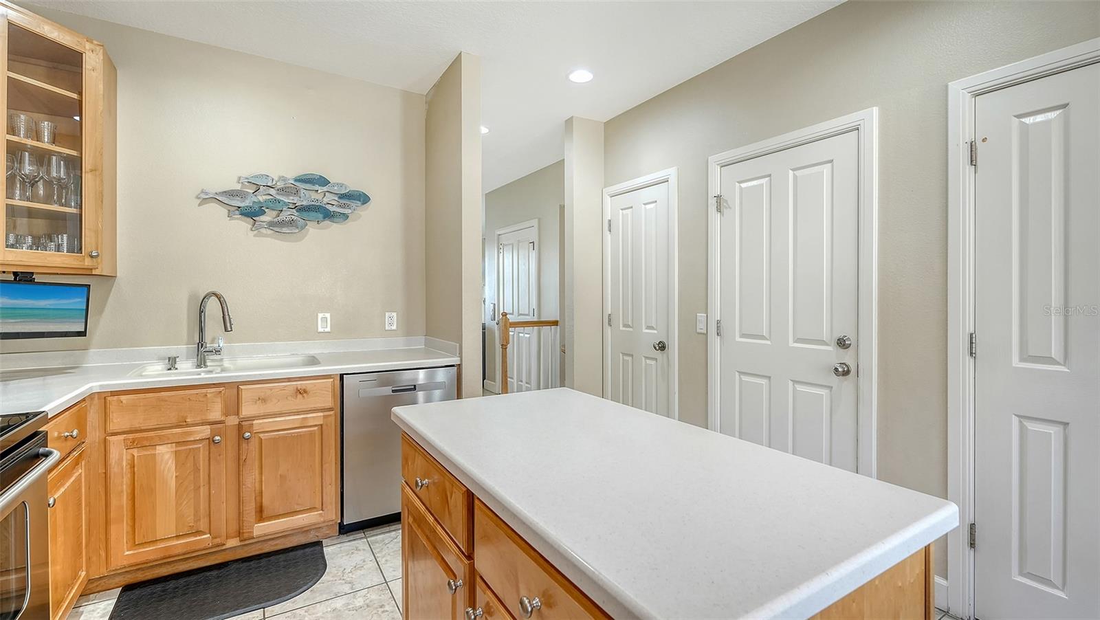 Image 12 of 56 For 221 17th Street N