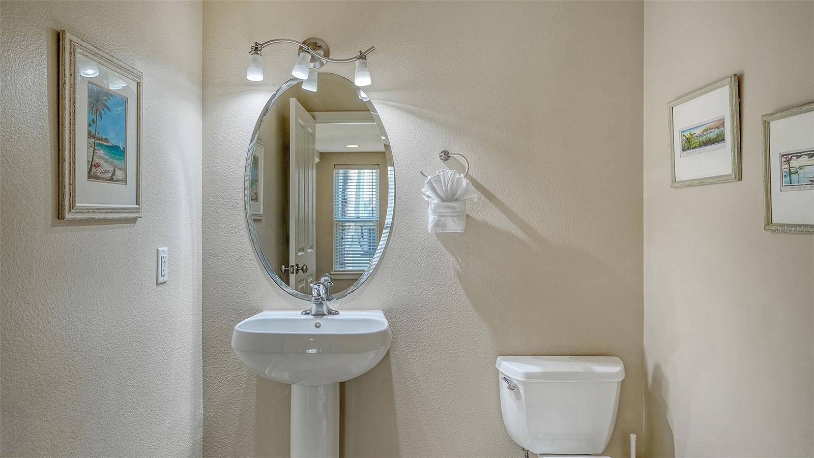 Image 16 of 56 For 221 17th Street N