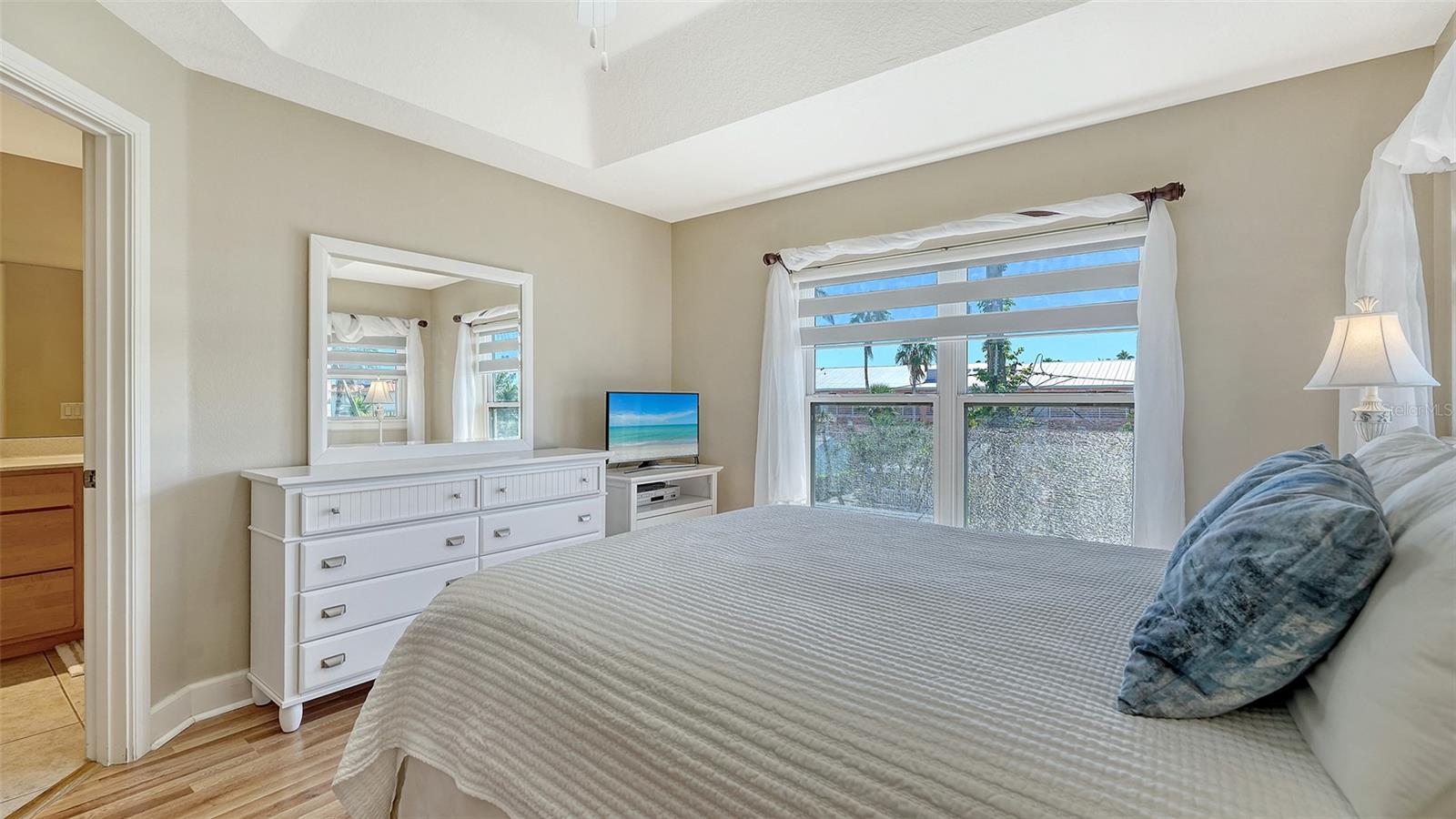 Image 29 of 56 For 221 17th Street N