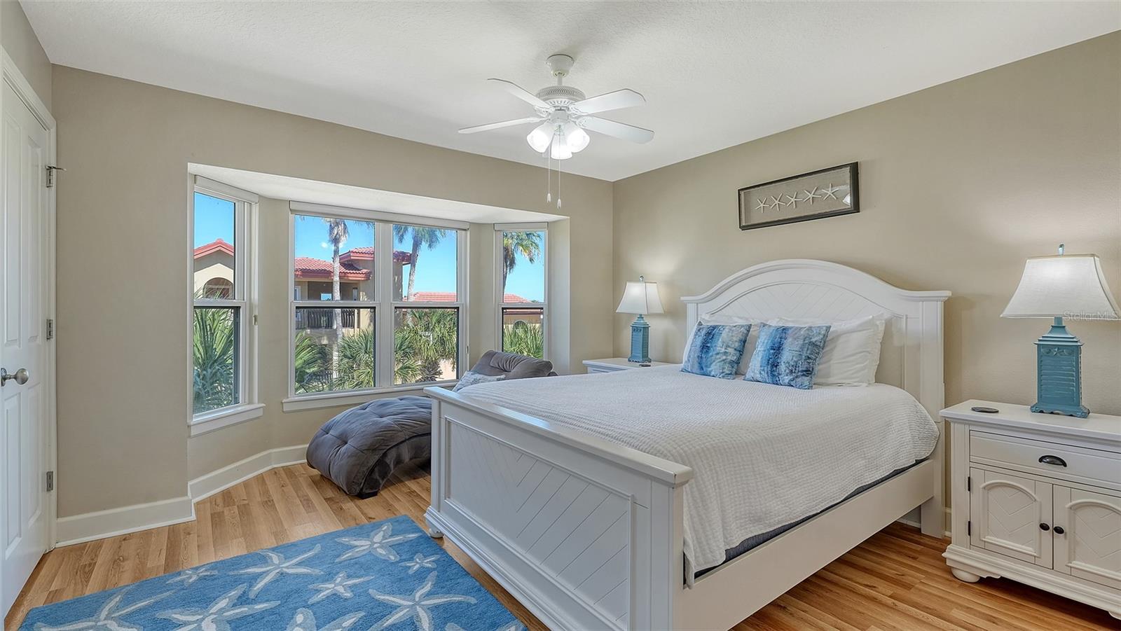 Image 37 of 56 For 221 17th Street N