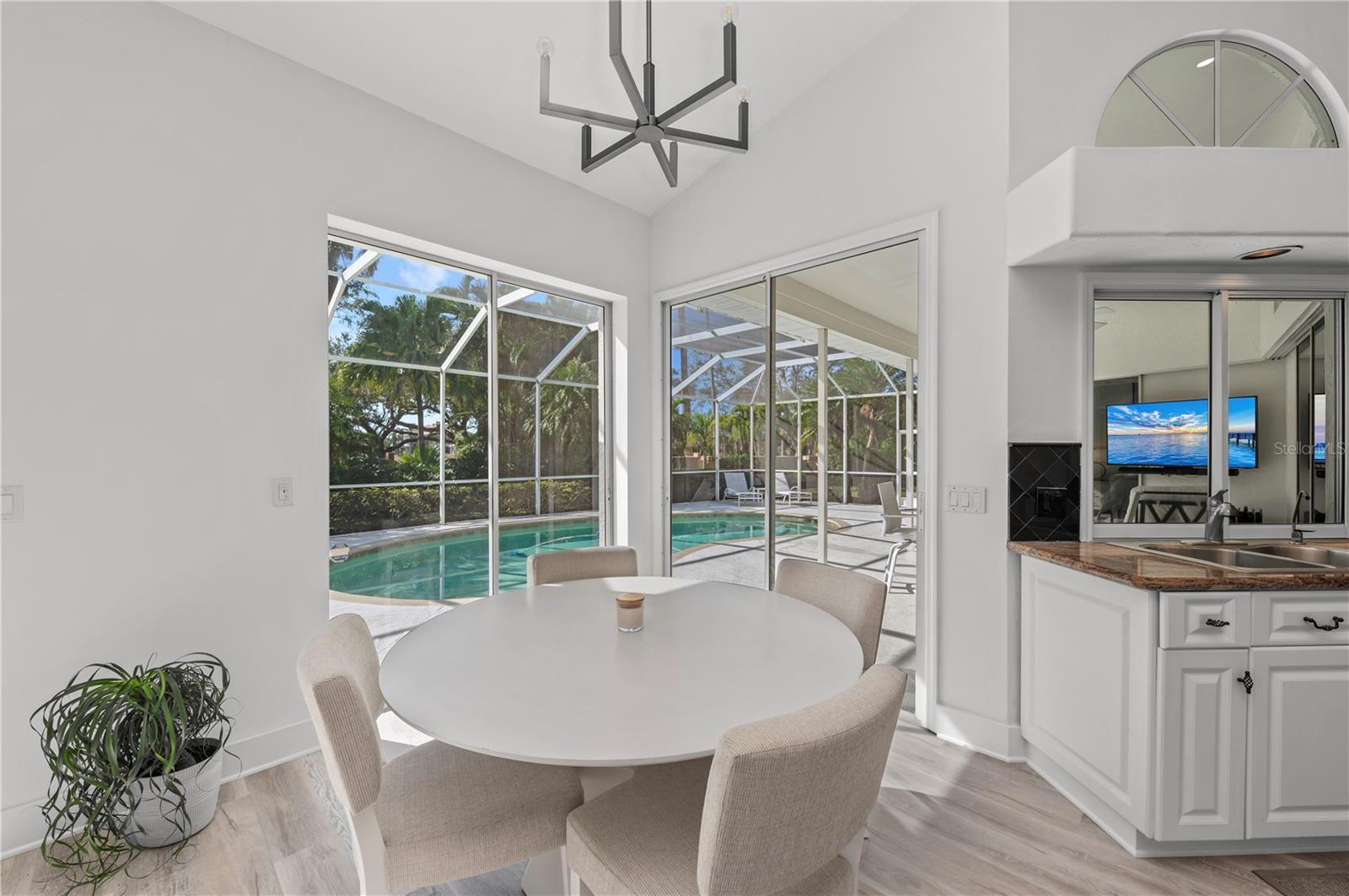 Image 13 of 56 For 4214 Palacio Drive