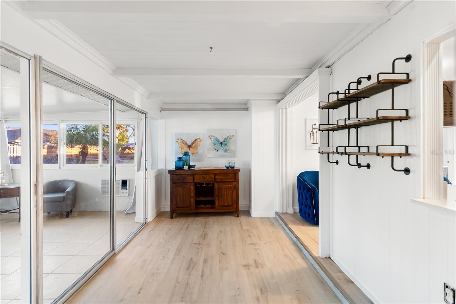 Image 38 of 47 For 466 Sunnyside Drive