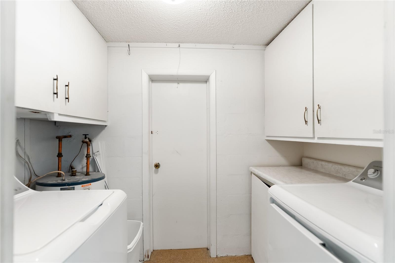 Image 39 of 47 For 466 Sunnyside Drive