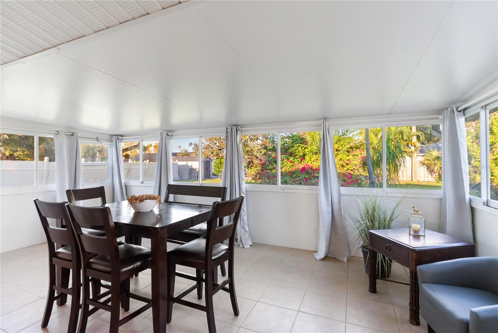 Image 45 of 47 For 466 Sunnyside Drive