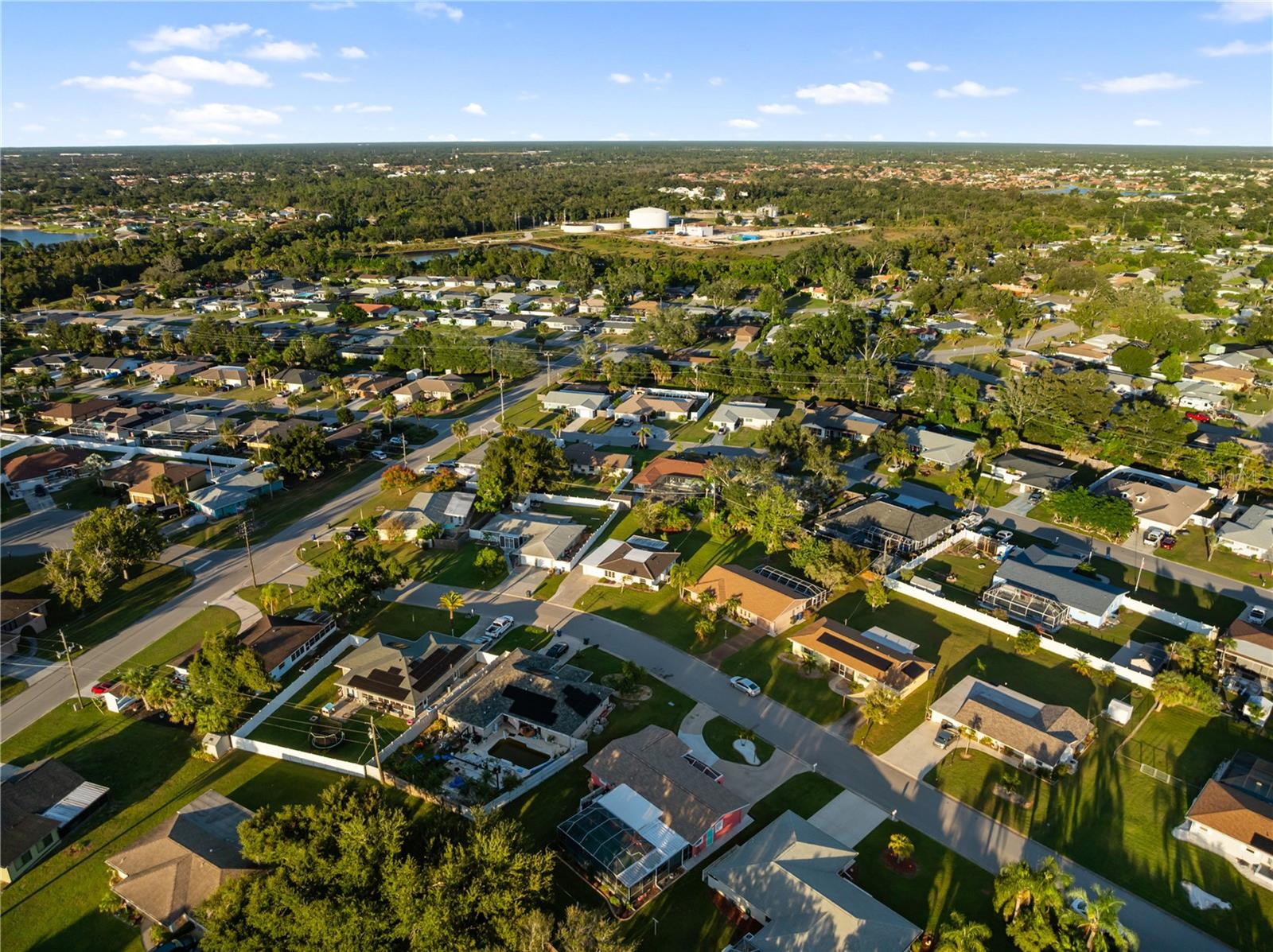 Image 8 of 47 For 466 Sunnyside Drive