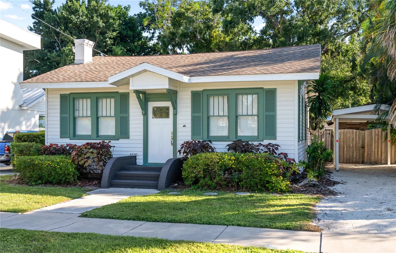 Image 14 of 52 For 2530 Loma Linda Street