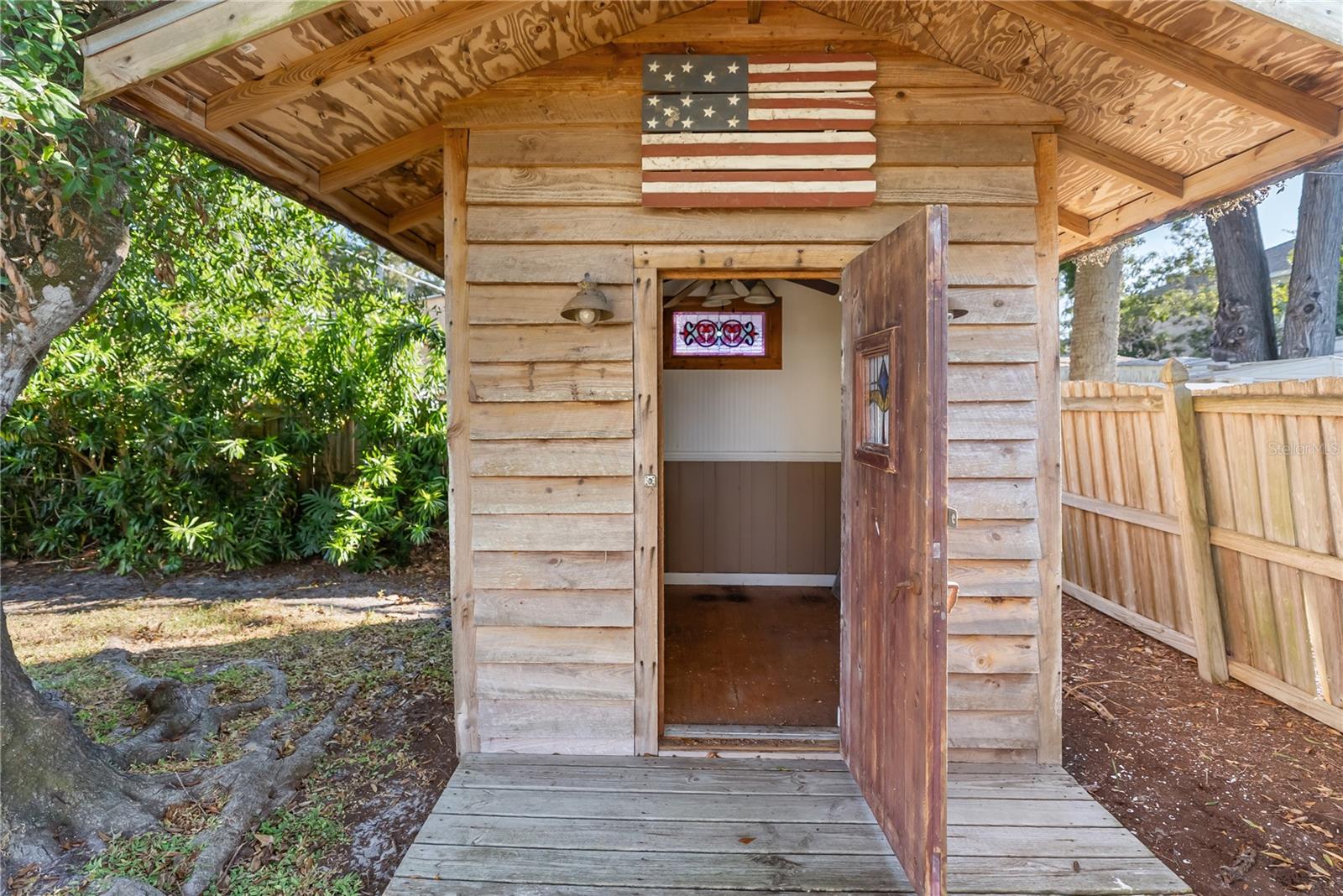 Image 22 of 52 For 2530 Loma Linda Street