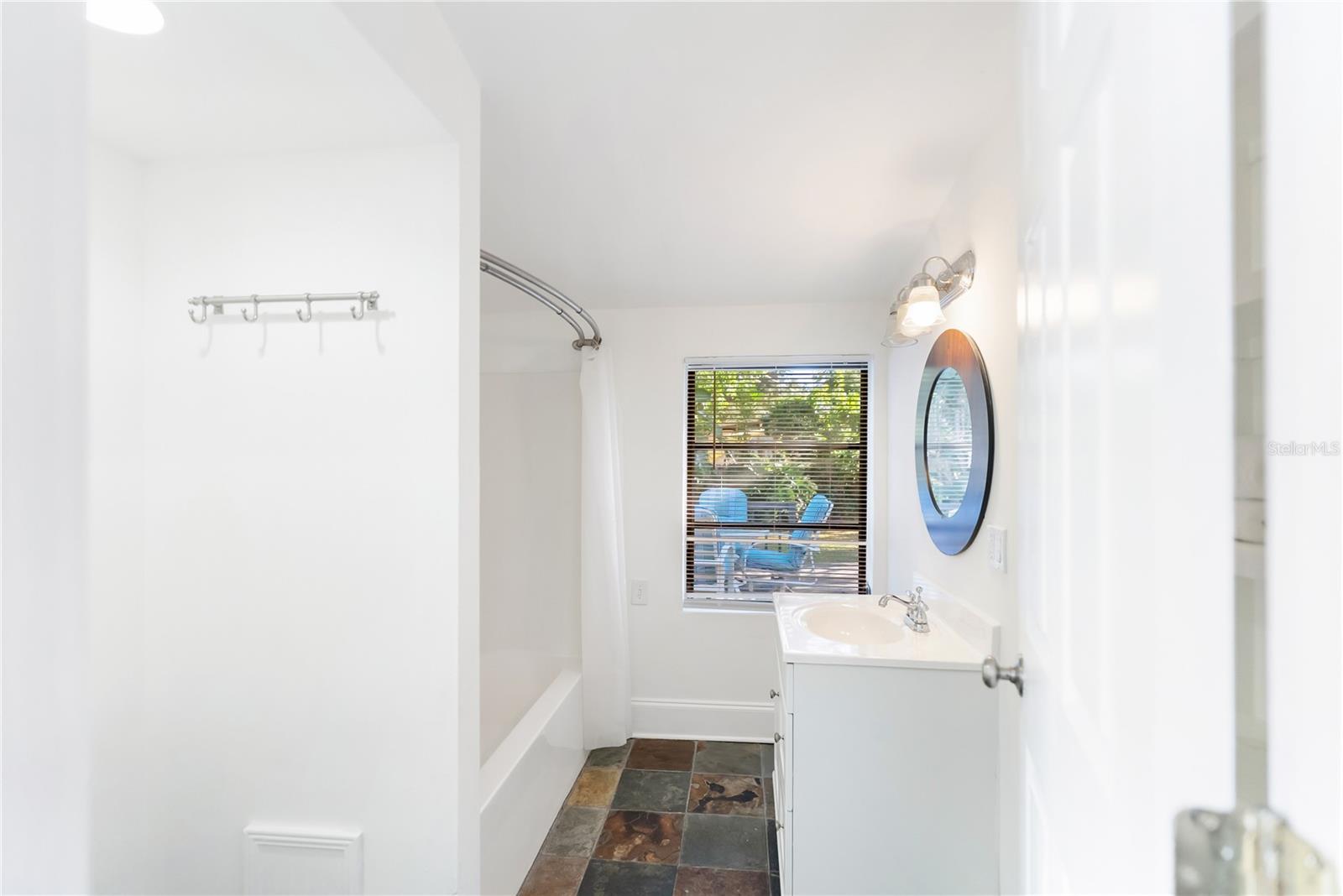 Image 29 of 52 For 2530 Loma Linda Street