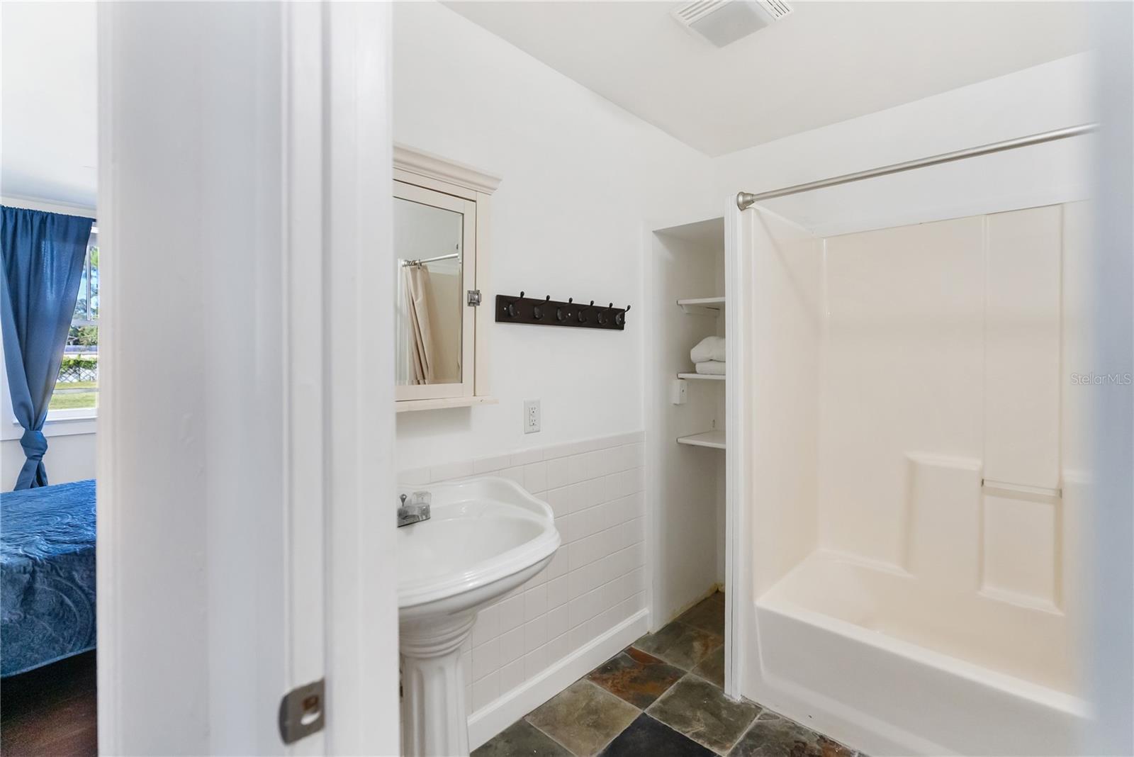 Image 35 of 52 For 2530 Loma Linda Street