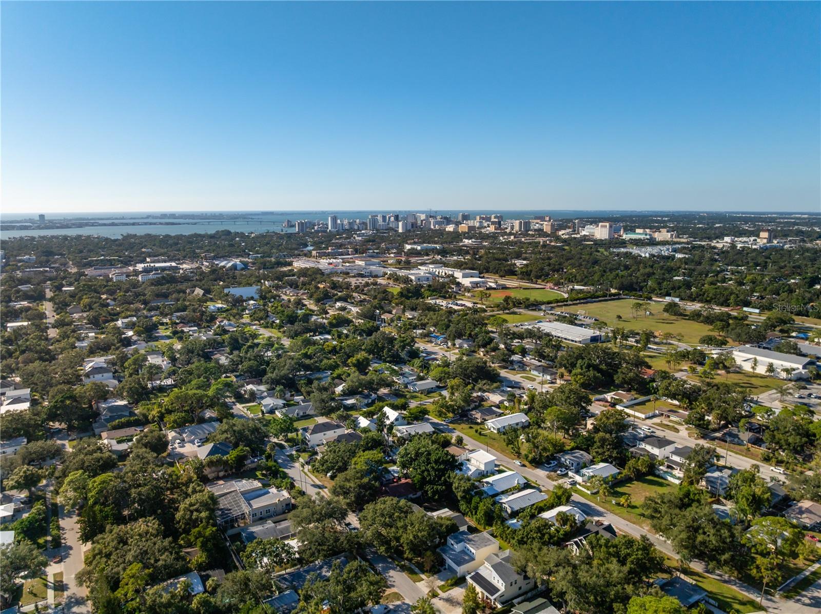 Image 7 of 52 For 2530 Loma Linda Street