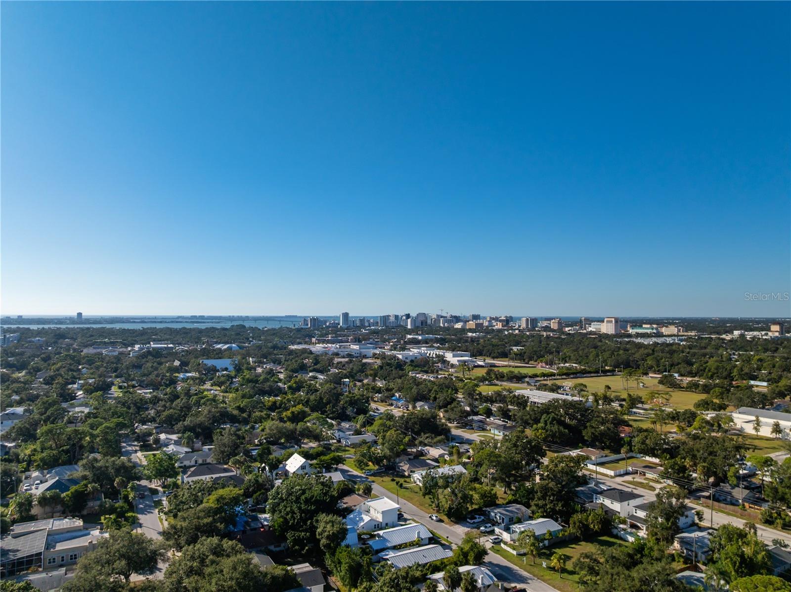 Image 9 of 52 For 2530 Loma Linda Street