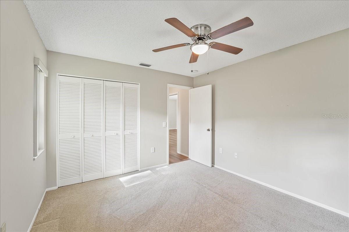 Image 23 of 45 For 5621 Garden Lakes Drive 1