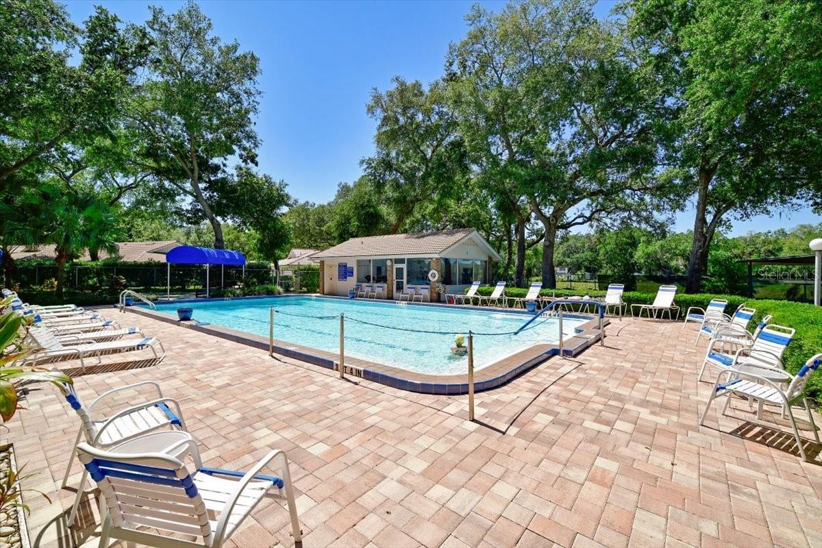 Image 37 of 45 For 5621 Garden Lakes Drive 1