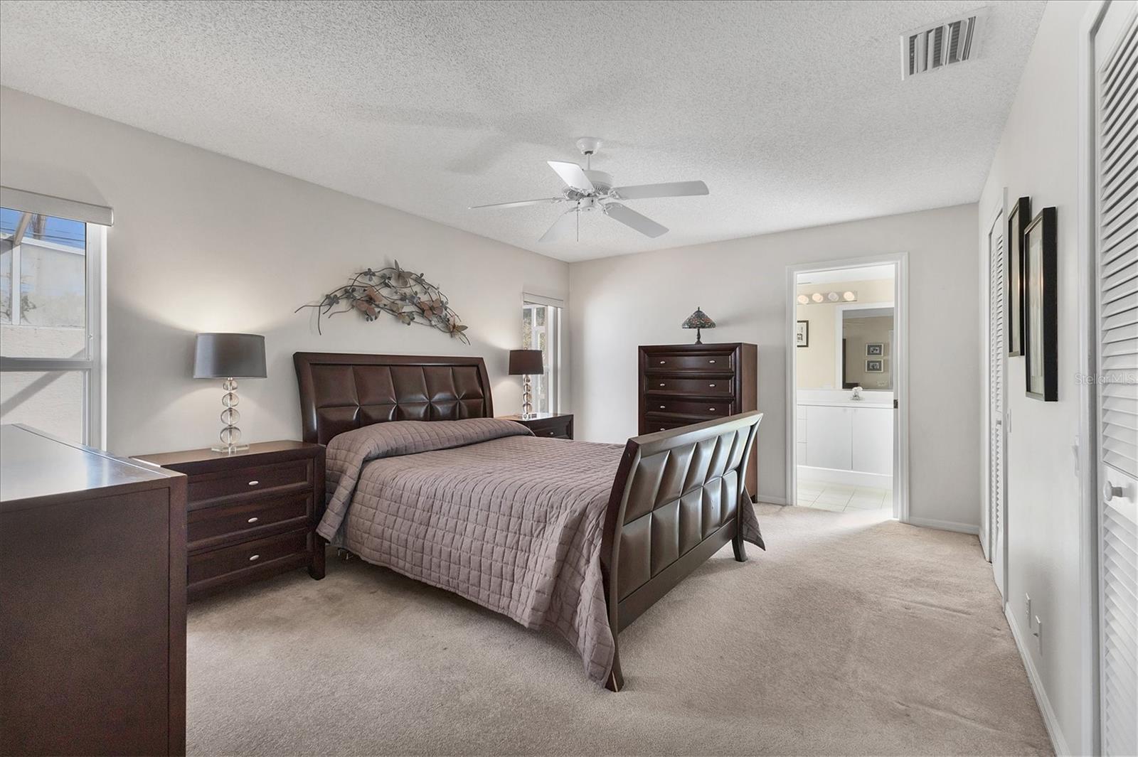 Image 22 of 40 For 5459 Kelly Drive 24