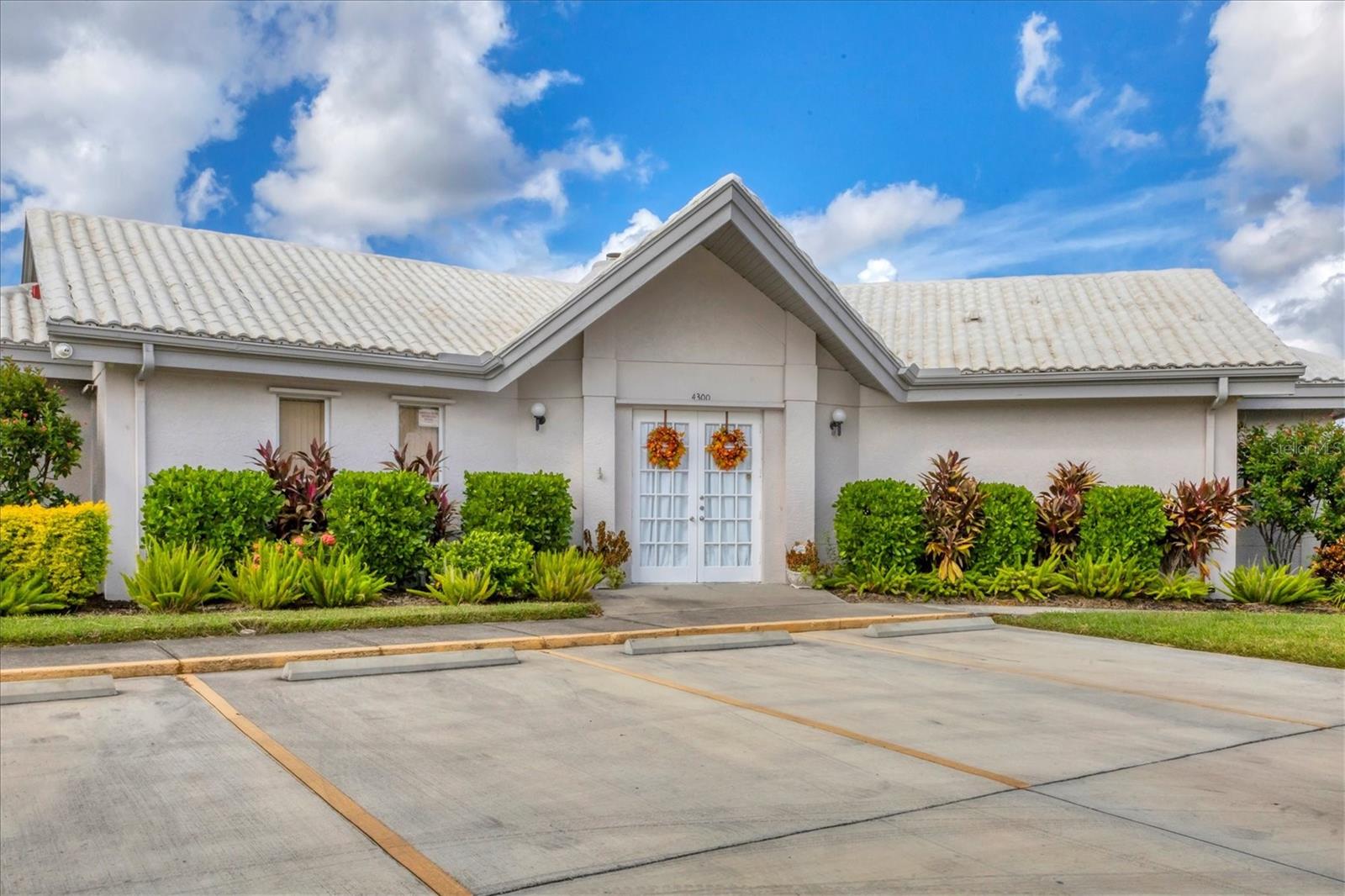 Image 35 of 40 For 5459 Kelly Drive 24