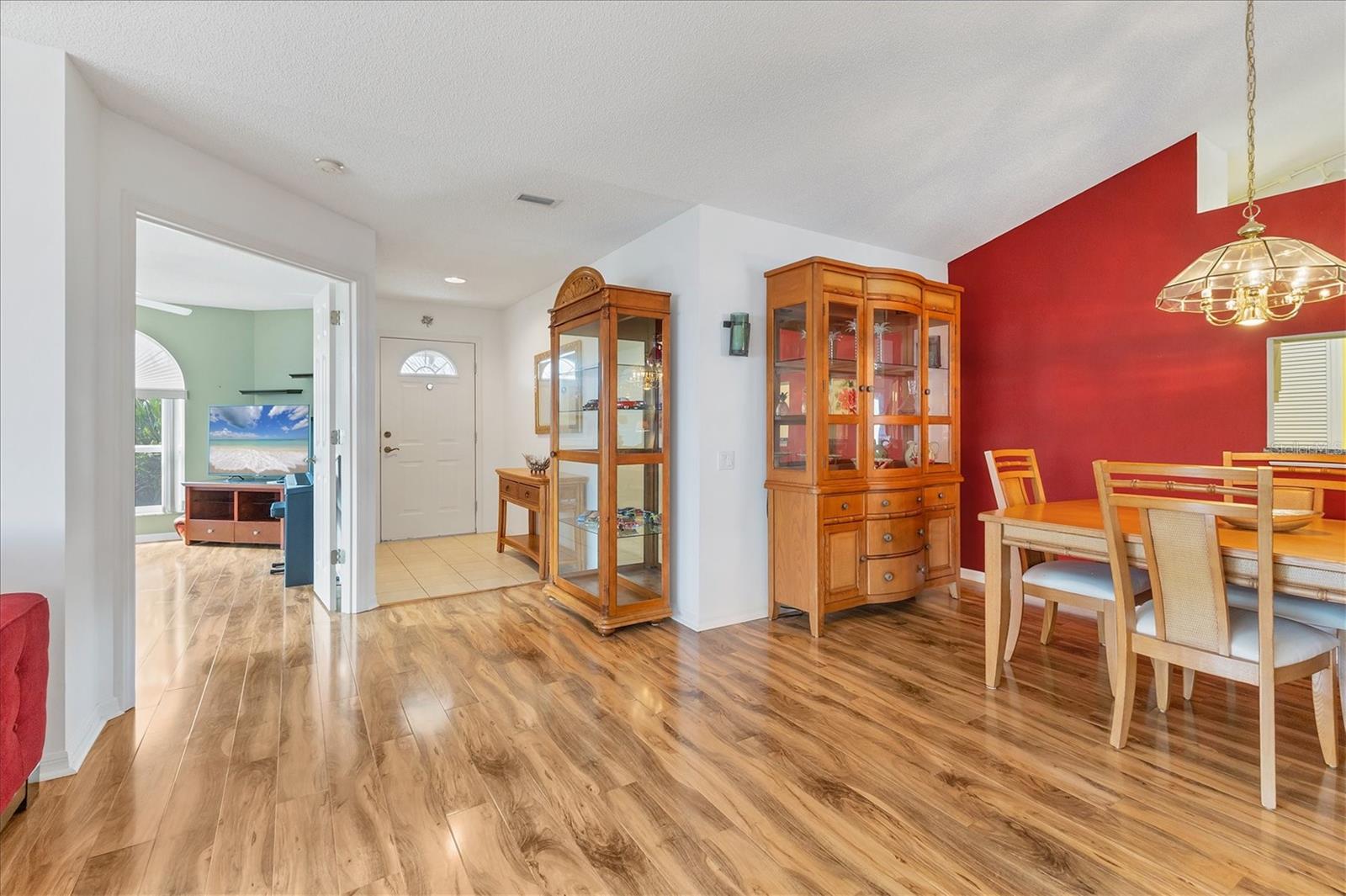 Image 4 of 40 For 5459 Kelly Drive 24