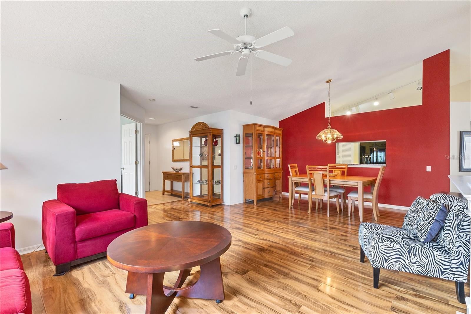 Image 6 of 40 For 5459 Kelly Drive 24