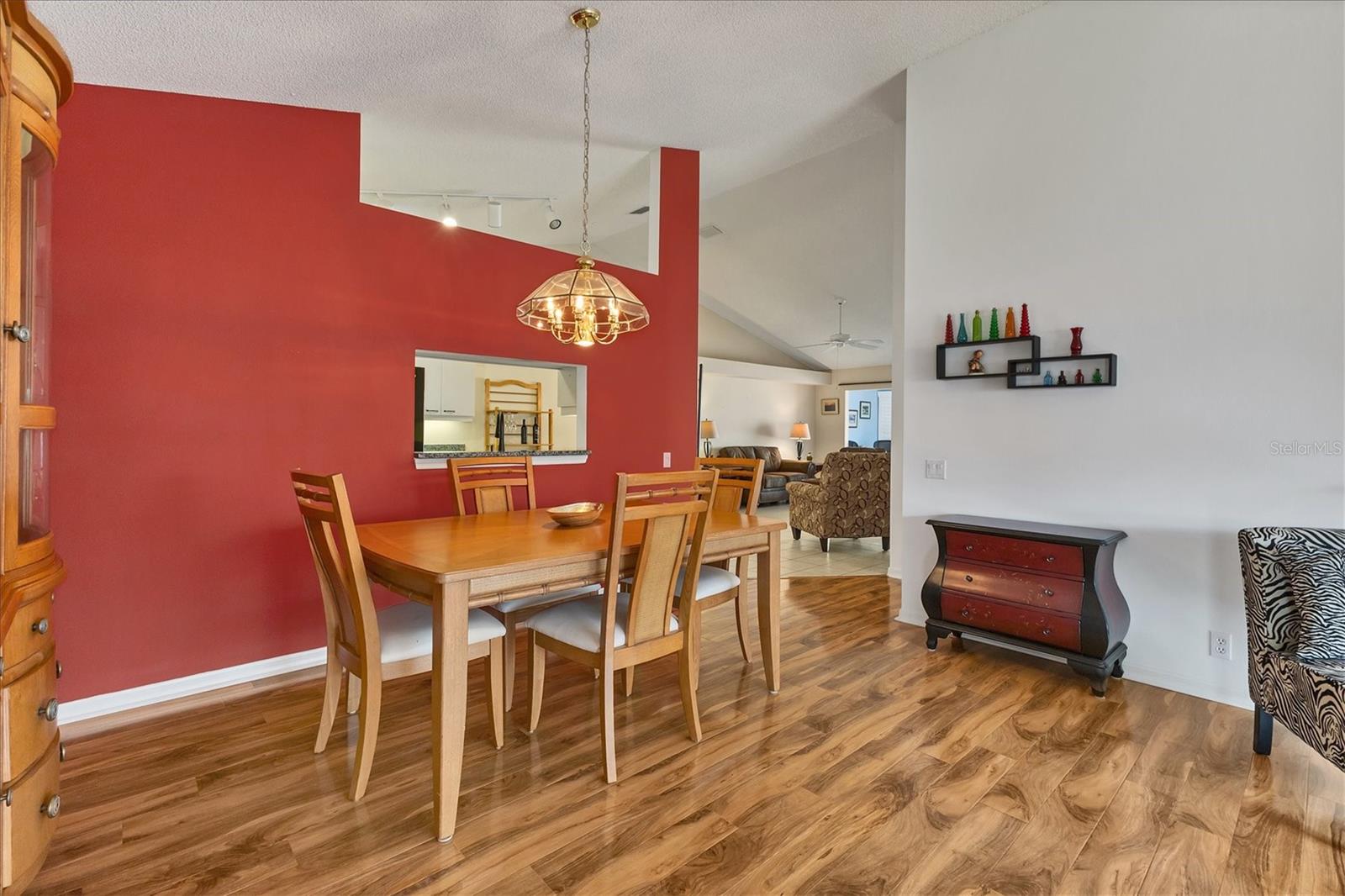 Image 8 of 40 For 5459 Kelly Drive 24