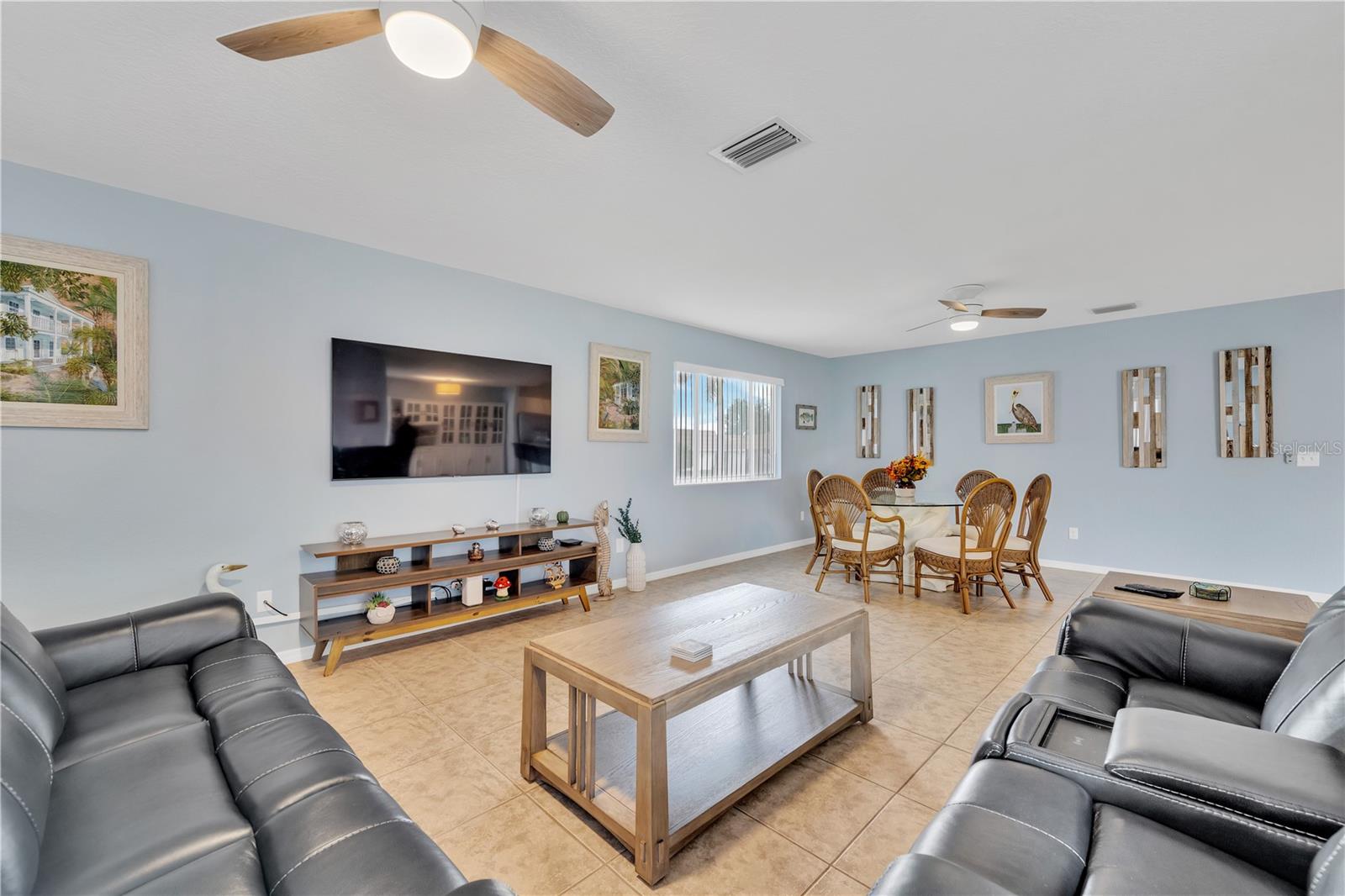 Image 4 of 44 For 2401 Riverbluff Parkway V240