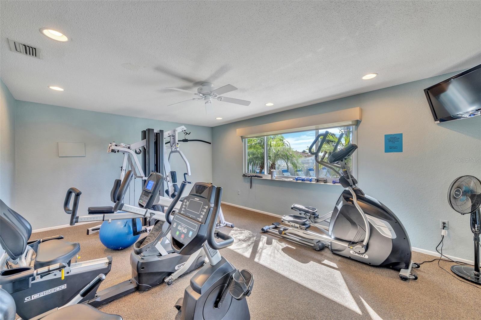 Image 40 of 44 For 2401 Riverbluff Parkway V240