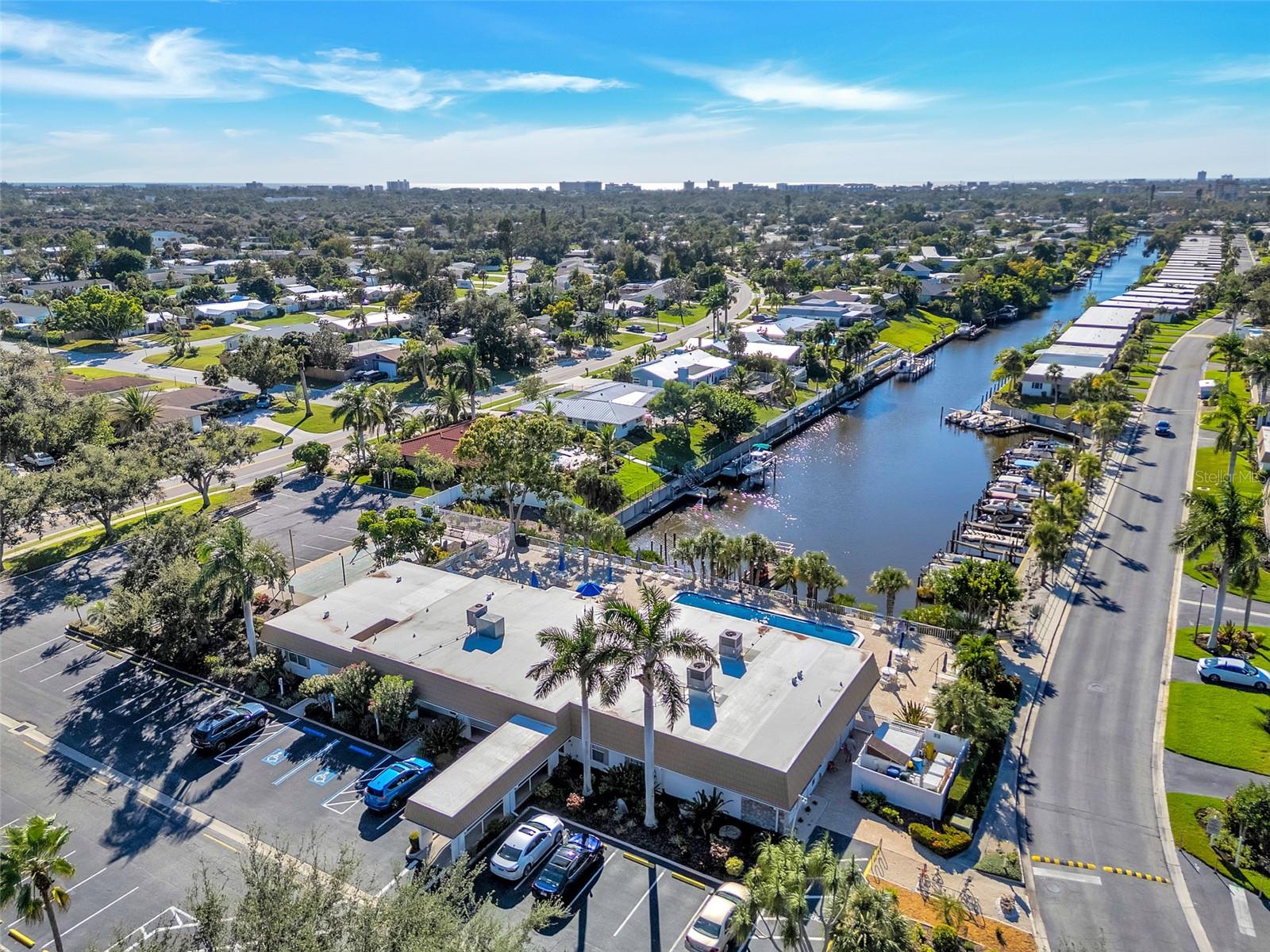 Image 43 of 44 For 2401 Riverbluff Parkway V240