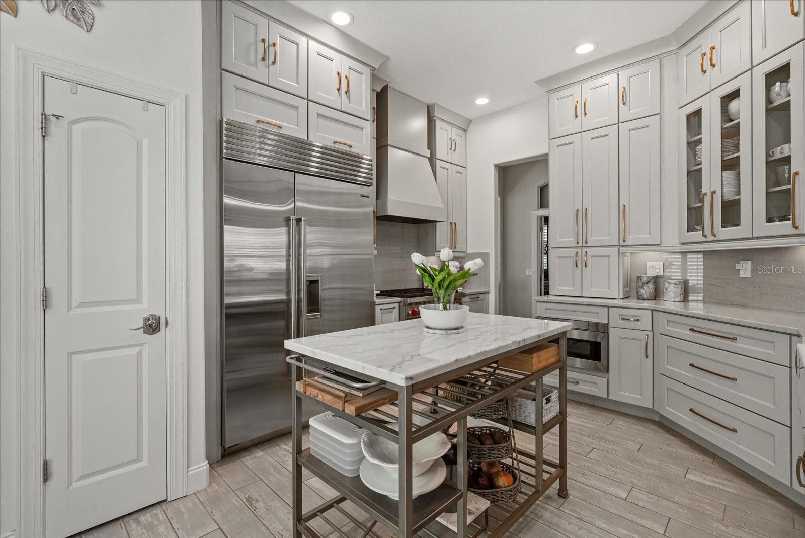 Image 12 of 67 For 3707 5th Avenue Ne