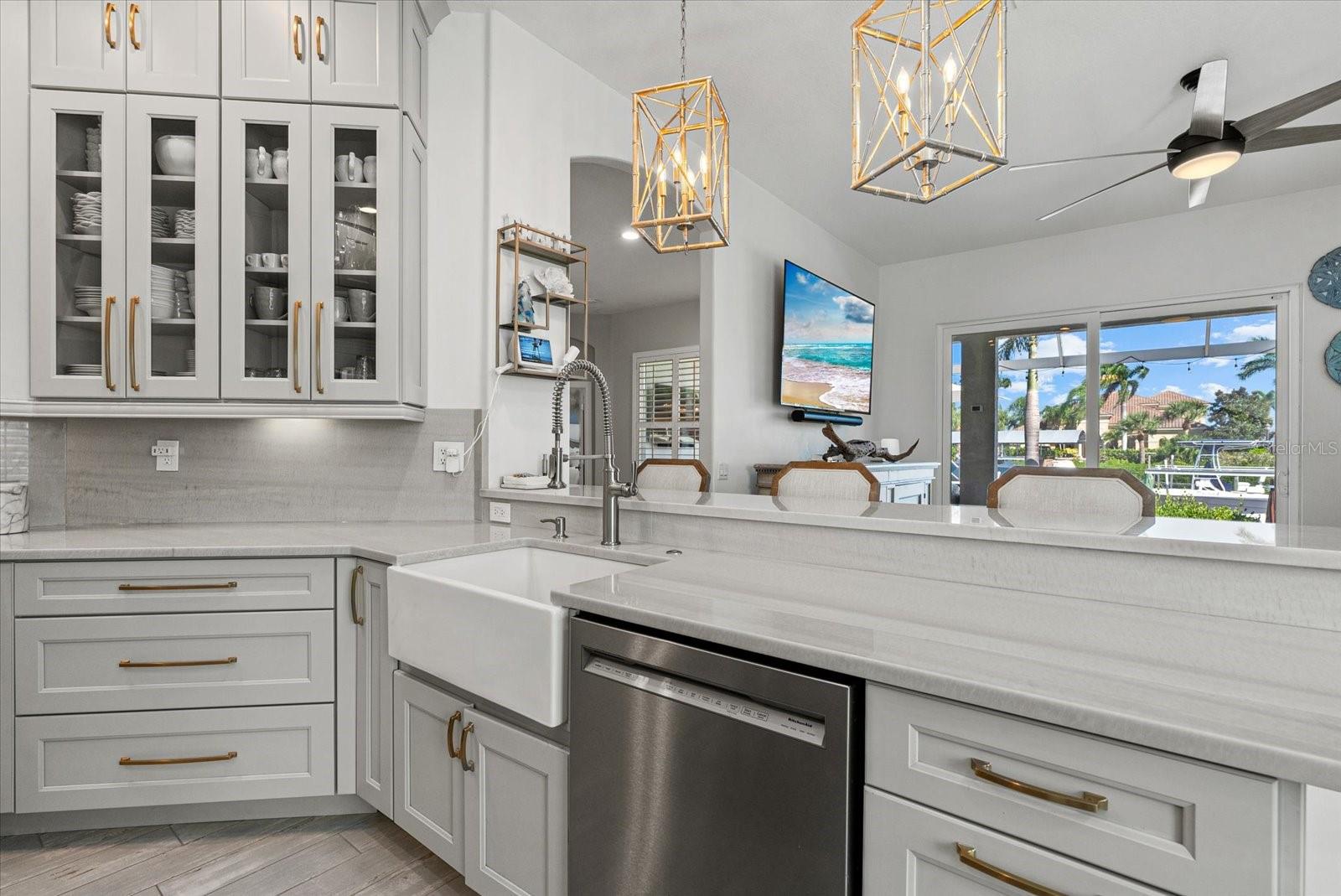 Image 13 of 67 For 3707 5th Avenue Ne