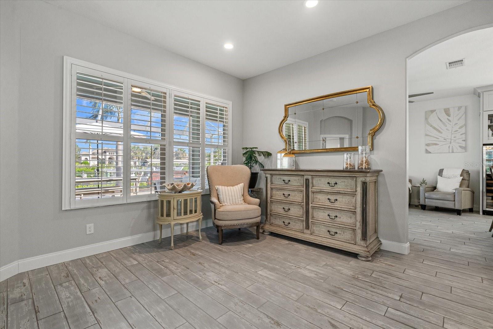 Image 20 of 67 For 3707 5th Avenue Ne