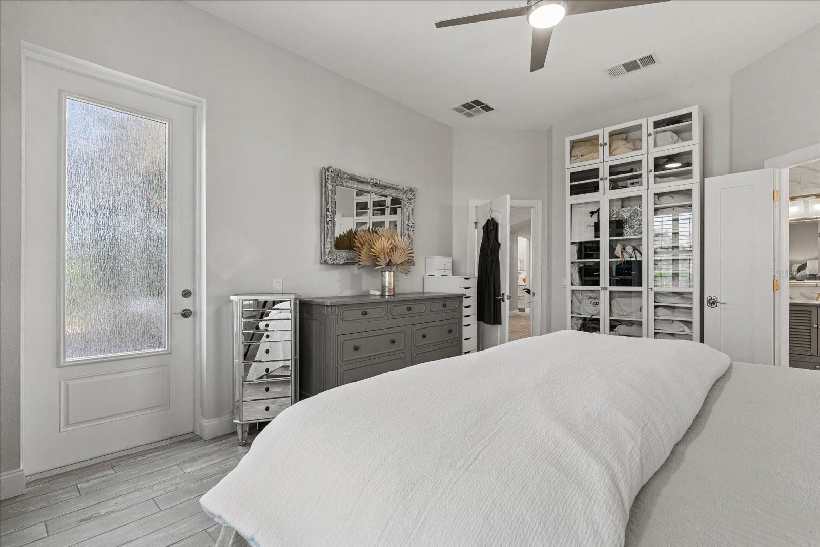 Image 25 of 67 For 3707 5th Avenue Ne