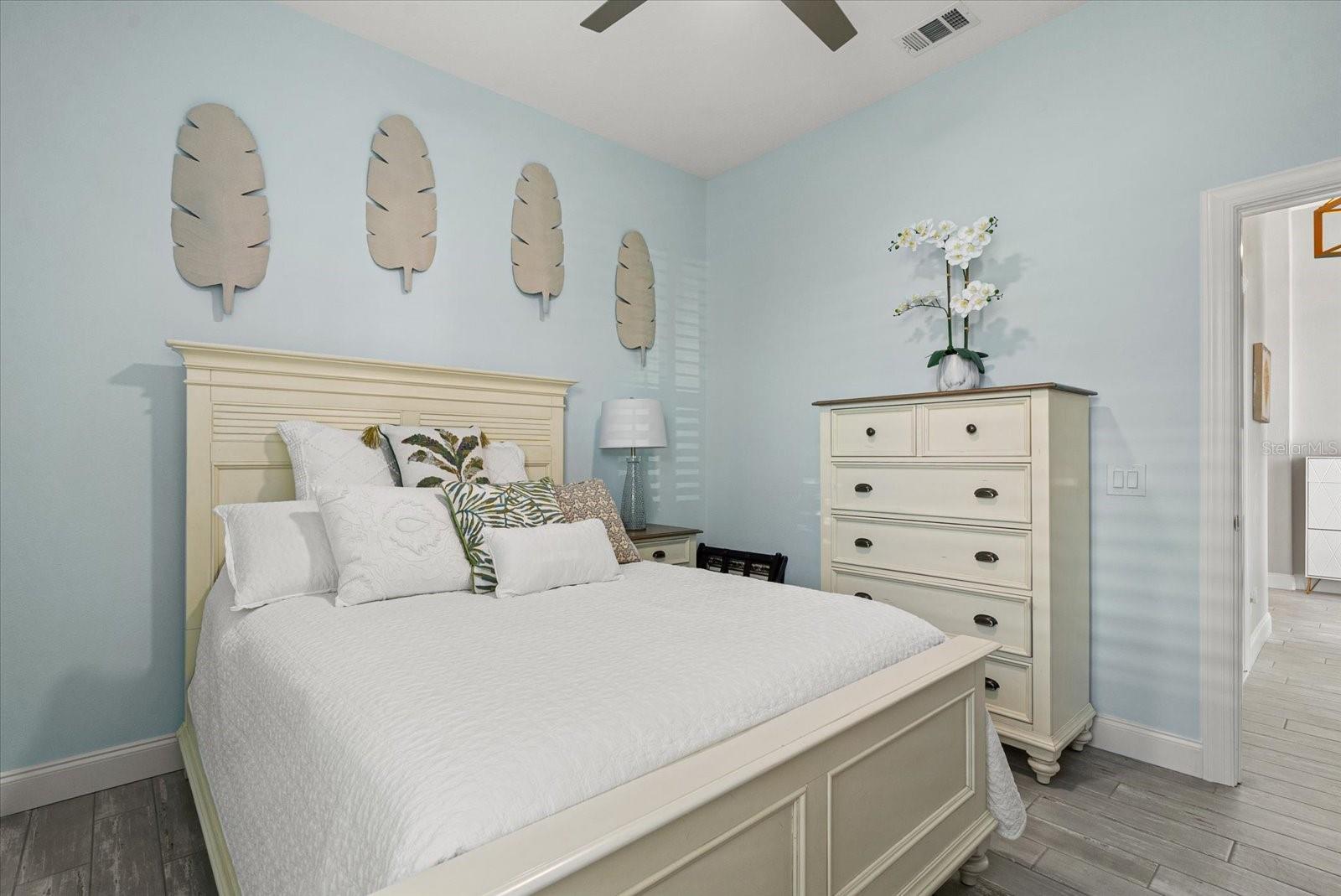 Image 37 of 67 For 3707 5th Avenue Ne