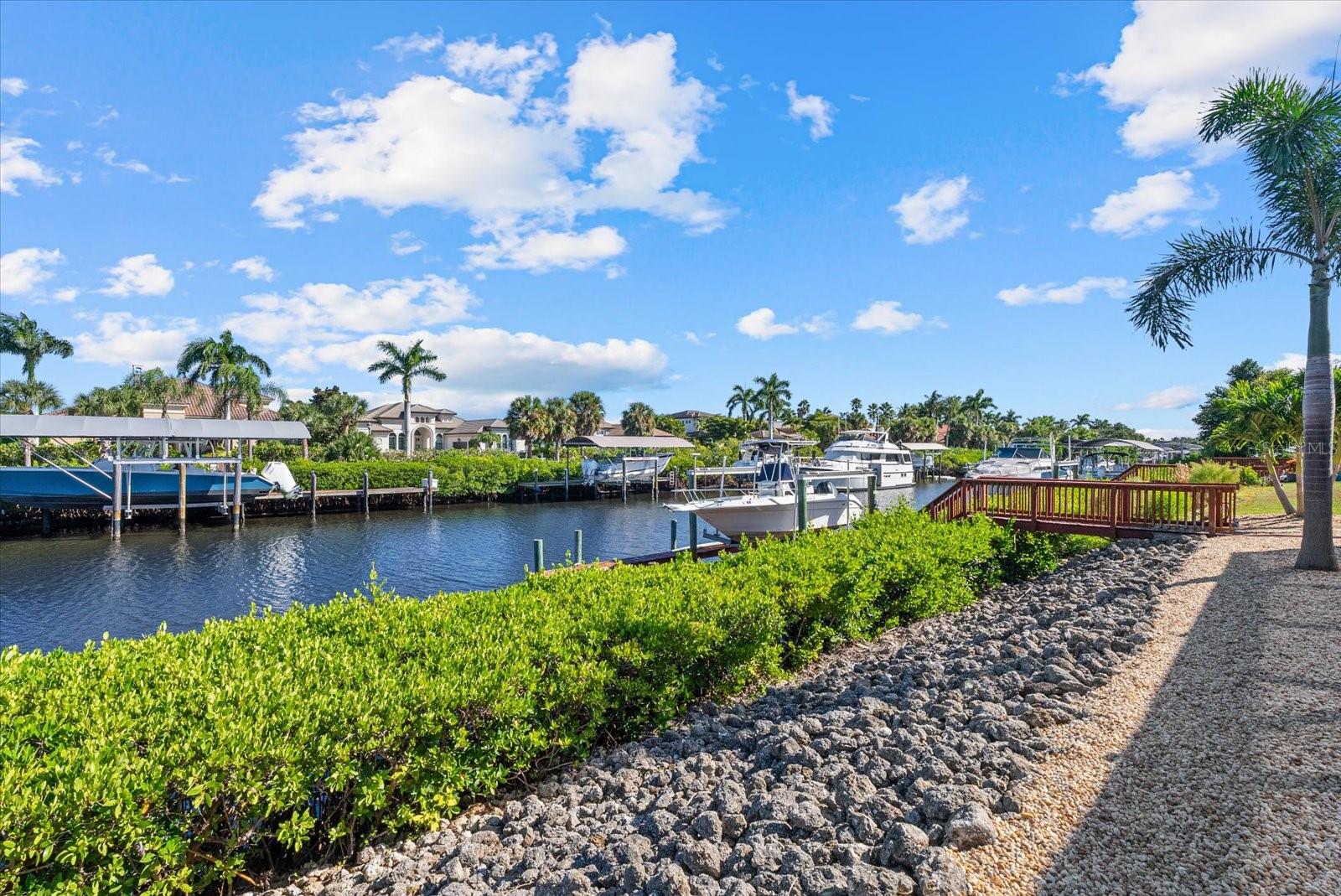 Image 53 of 67 For 3707 5th Avenue Ne